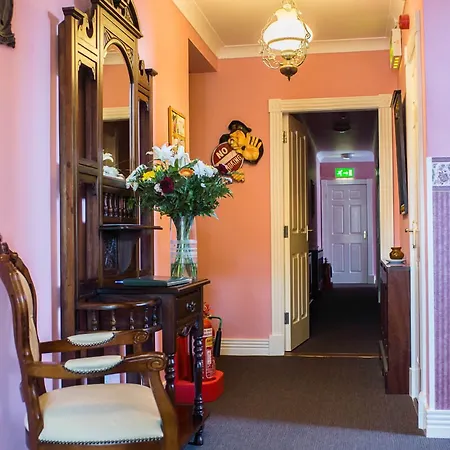 Grove House Bed & Breakfast Bed & Breakfast