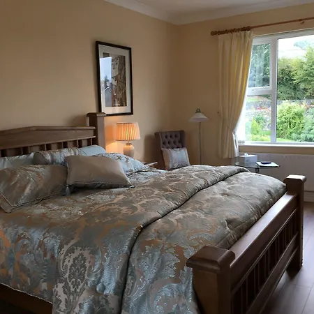 Grove House Bed & Breakfast 4*