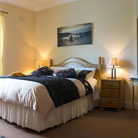 Grove House Bed & Breakfast Отель типа 