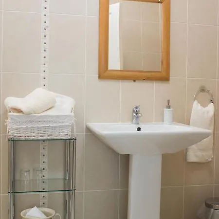 Grove House 4* Carlingford