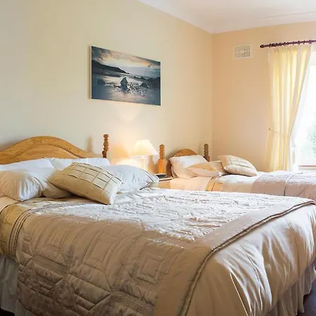 Bed & Breakfast Grove House