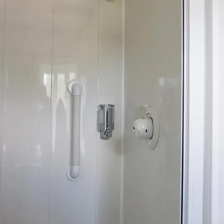 Grove House Bed & Breakfast 4*