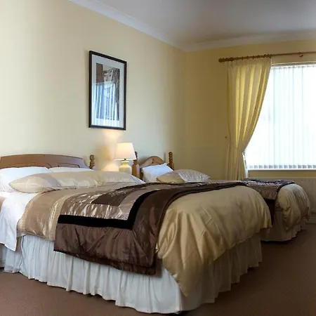 Grove House 4*
