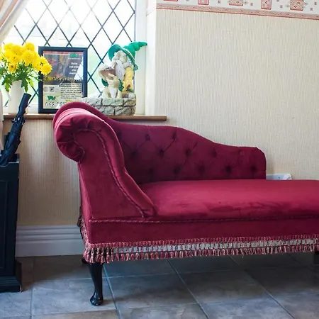Bed & Breakfast Grove House 4*