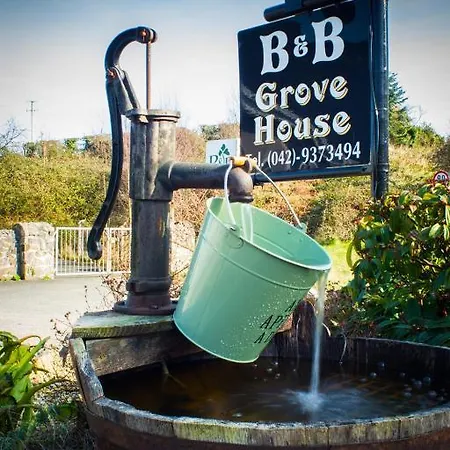 Grove House 4*