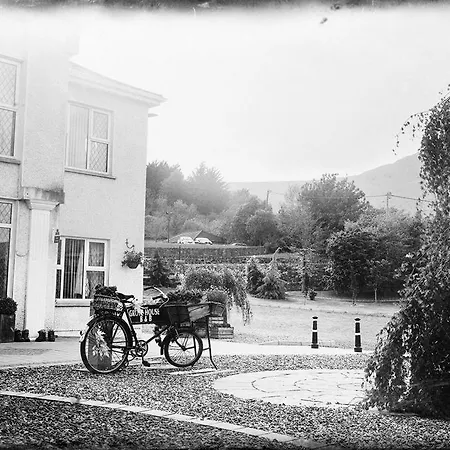 Grove House