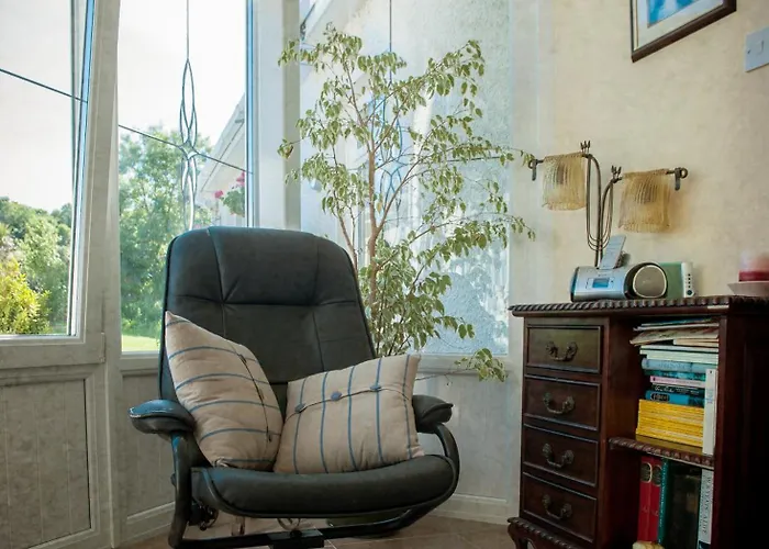 Grove House Bed and breakfast