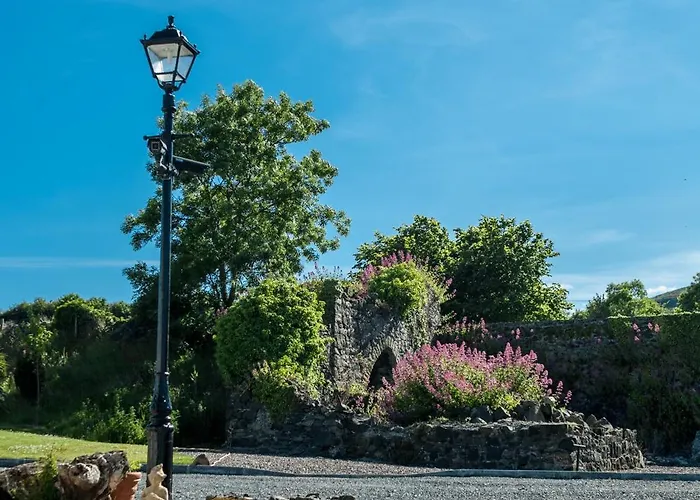 Grove House Bed and breakfast