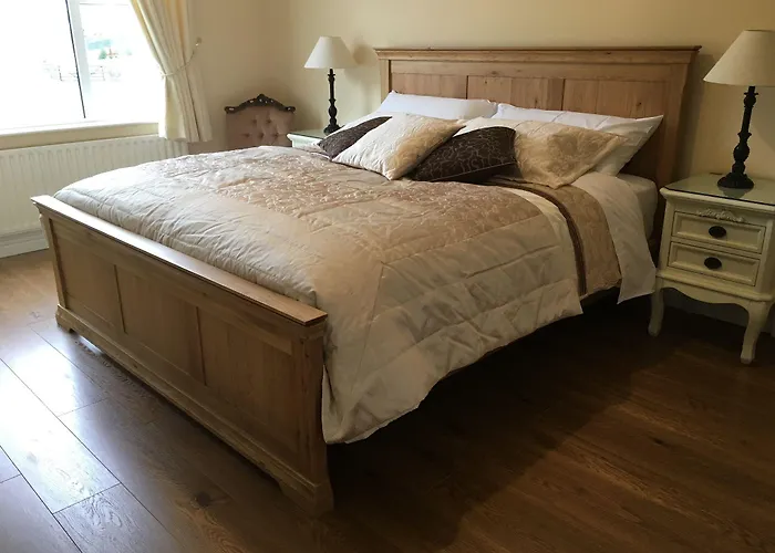 Bed & Breakfast Grove House 4*