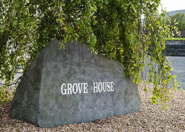 Grove House Bed & Breakfast 4*