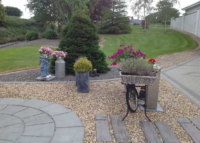 Grove House Bed & Breakfast Bed & Breakfast