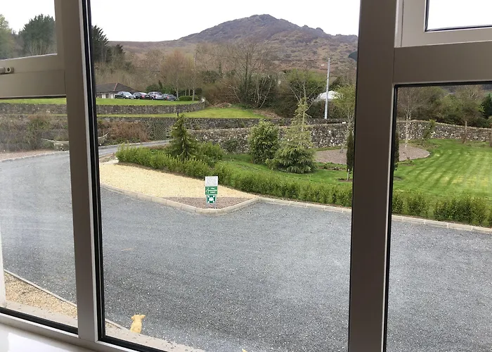 Grove House Bed & Breakfast 4*