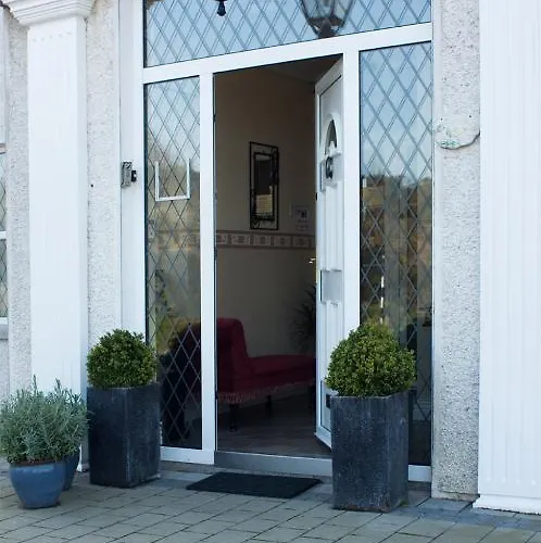 Grove House Bed and breakfast 4*