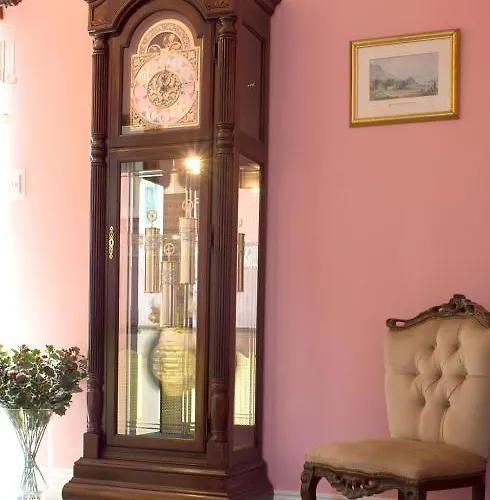 Grove House 4* Carlingford