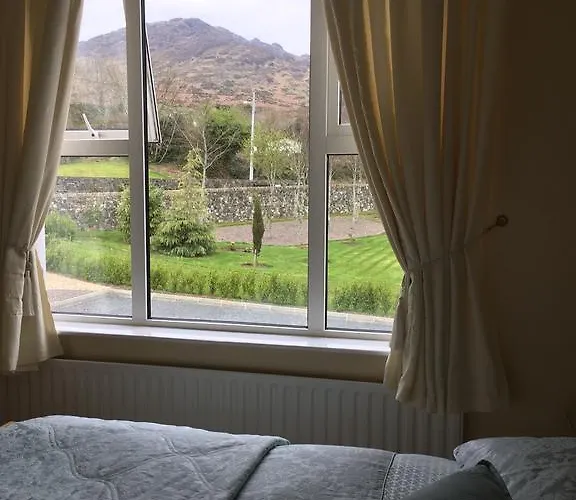 Grove House Bed & Breakfast Bed & Breakfast